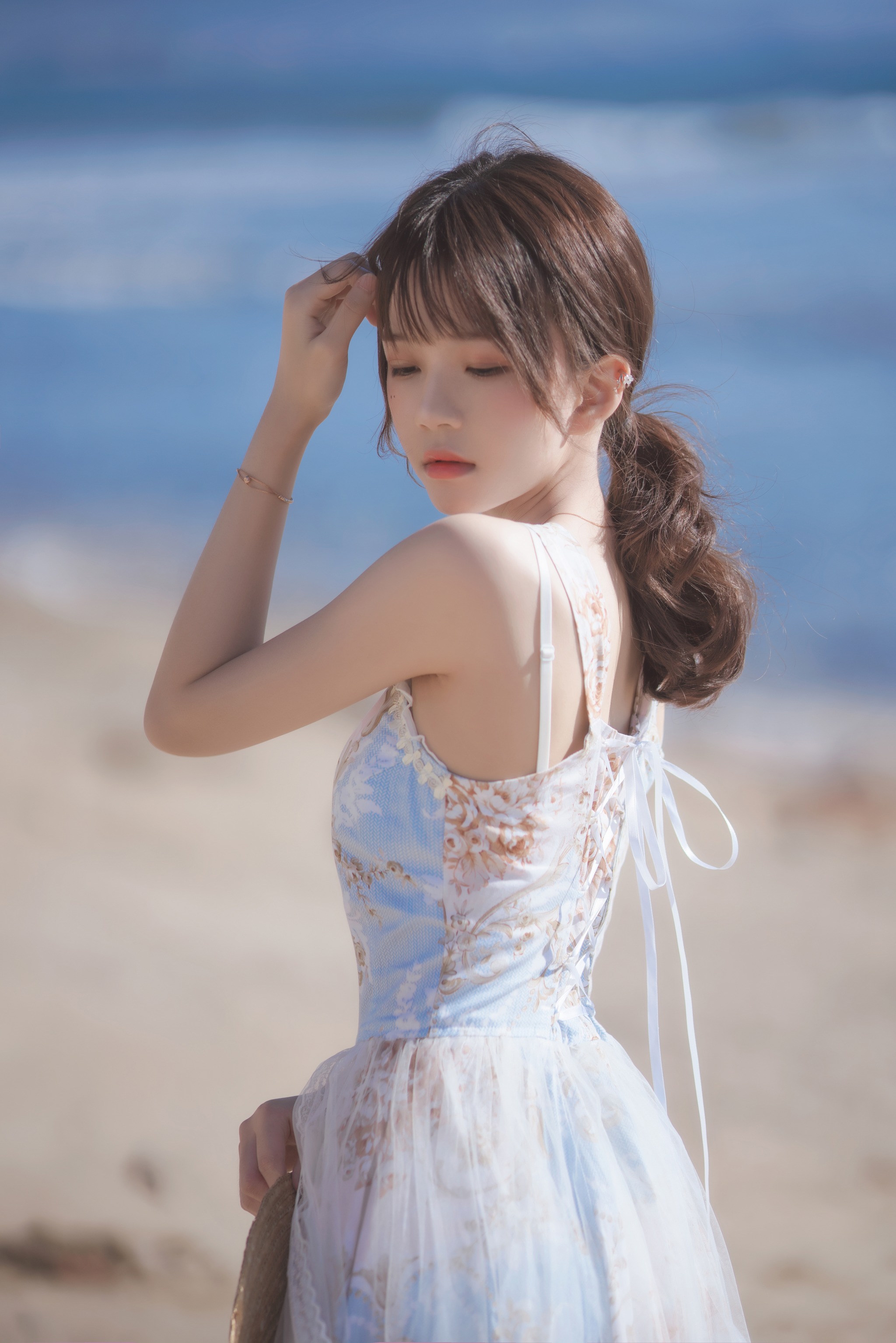 桜桃喵 – NO.196 发光的海 [18P]-XikXak